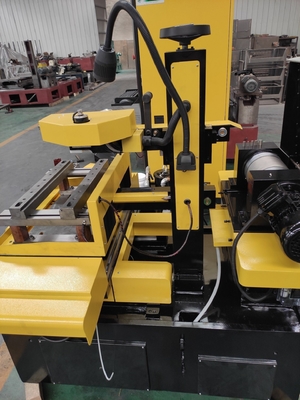 Super économique machine à découper du fil CNC Dk7732 avec service après-vente