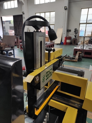 Super économique machine à découper du fil CNC Dk7732 avec service après-vente