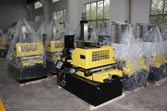 Servo-moteur CNC électro-érosif machine de découpe de fil A320 pour le métal