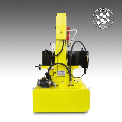 Z Axe Servo moteur d'érosion de l'étincelle Die Sinker Machine EDM450 avec délai de livraison estimé