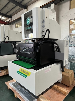 SWE36SL Machine à découper le fil de cuivre à décharge électrique CNC