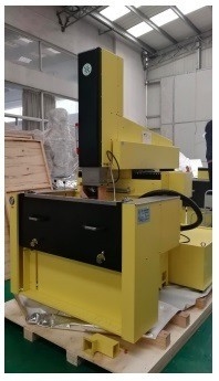 EDM550h à haute précision CNC avec fonction de surface miroir