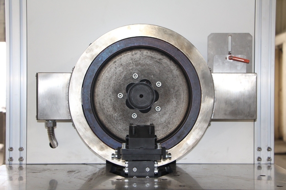 Machine de test de matériau de frottement des plaquettes de frein commandée par ordinateur