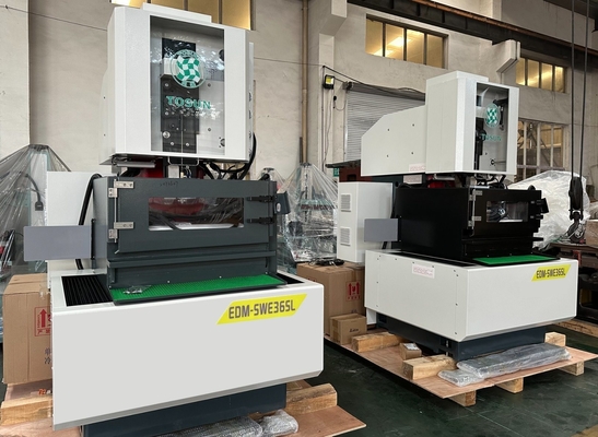 Machine CNC de précision de coupe de fil de cuivre Swe85SL