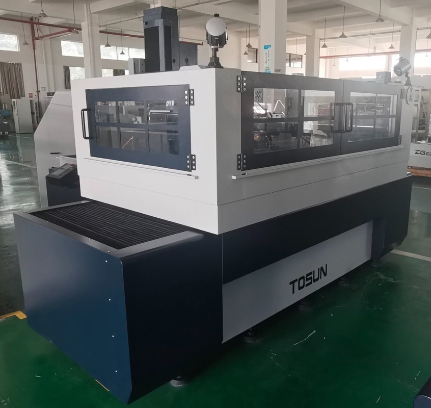 Machine EDM à ciseaux CNC à grande vitesse à grande traction Dk77120 pour la découpe de métaux de précision